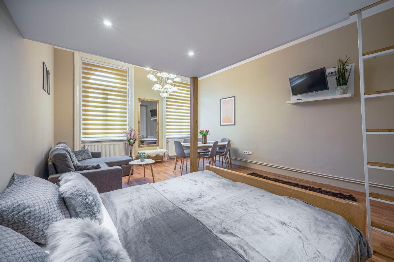 Appartamento Corvin By Nw Budapest